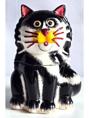 Black and White Cat Bella Casa V. Sumner by Ganz Salt and Pepper Shaker